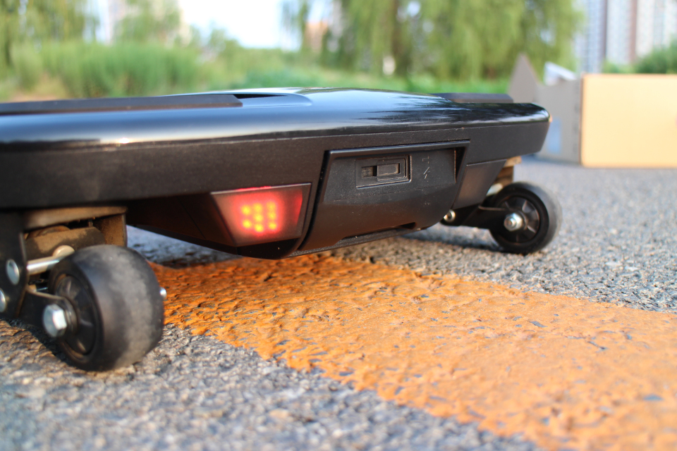 漫步云端-飞轮威尔小i体感车体验评测