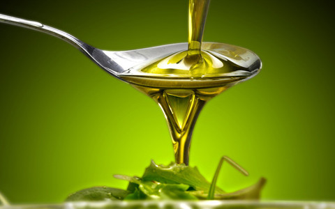 教你如何增长睫毛？再也不用假睫毛了