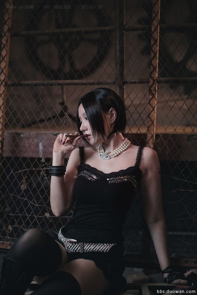 大崎娜娜穿搭朋克,cos大崎娜娜明星