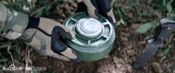 战争电影中的经典枪械,电影战狼中的一些枪械