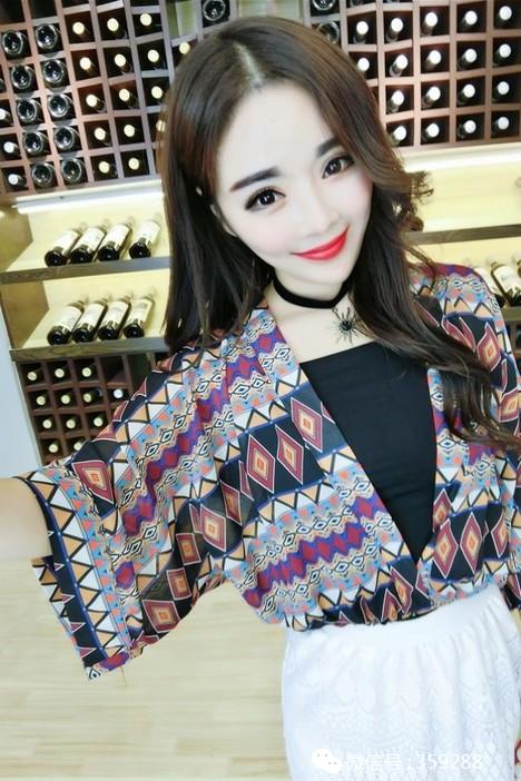 快来吧!和时尚达人们一起玩转这个清凉的夏天了