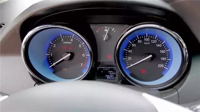 这车只要你舍得给油,基本都很吵?是的!