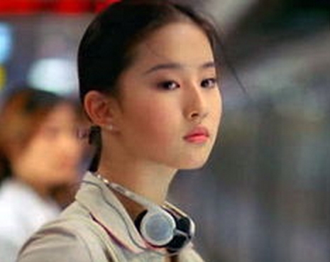 被镜头抓拍明星众生相,镜头抓拍明星微表情有多尴尬