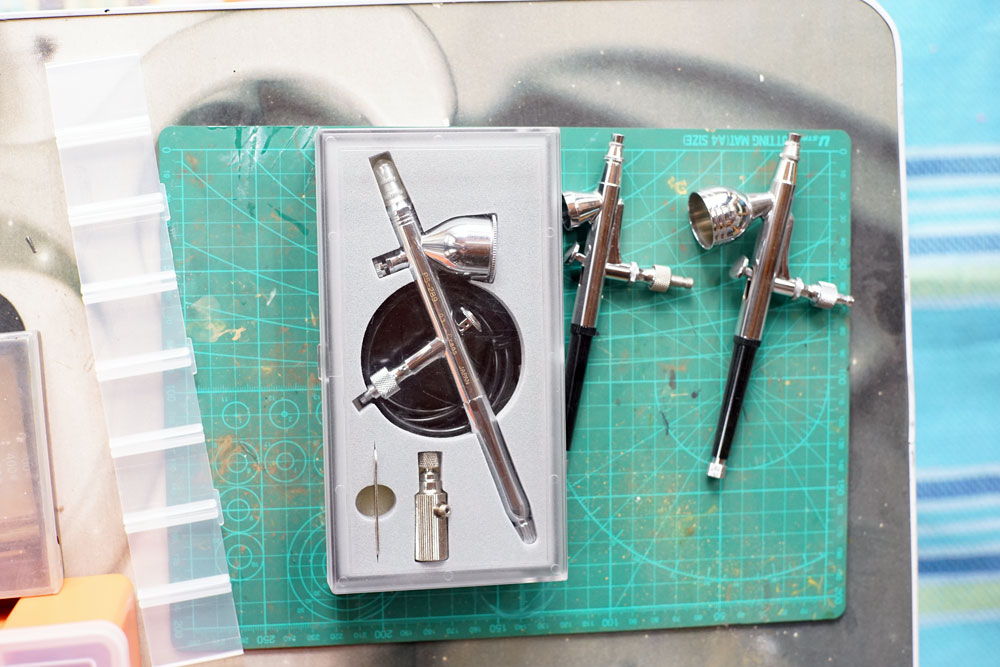 Hi-Fi+家庭影院+数控机床+模型+茶道+抄经=机长空间