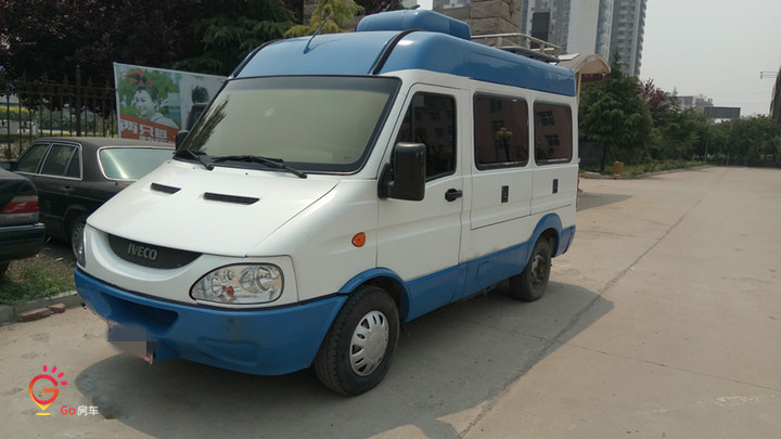 依维柯2046房车改装全过程,依维柯都灵v改房车