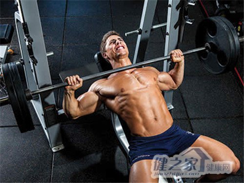 为什么卧推手腕痛,卧推手腕疼正常吗