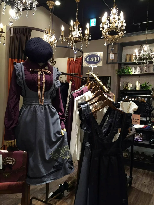 怎样穿出日系软妹风格的感觉,工装裤如何穿出软妹风格