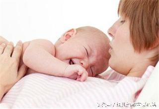 宝宝恋乳症状怎么办,宝宝恋奶怎么解决