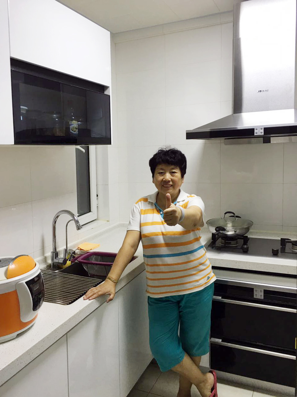 当你拥有一个橱柜,无论你是谁无论你在哪英语