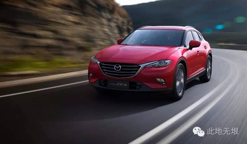 尽管我被卡在后排座椅上,我还是给这款车点了赞