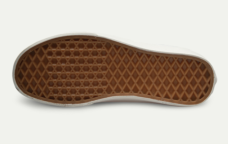 喏,你要的小白鞋都在这儿了