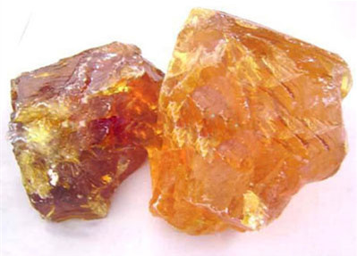 一般仿制蜜蜡的是什么东西,从哪几个方面鉴定蜜蜡的好坏