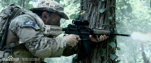 战争电影中的经典枪械,电影战狼中的一些枪械