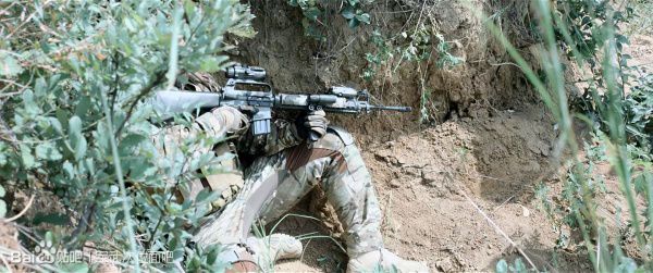战争电影中的经典枪械,电影战狼中的一些枪械