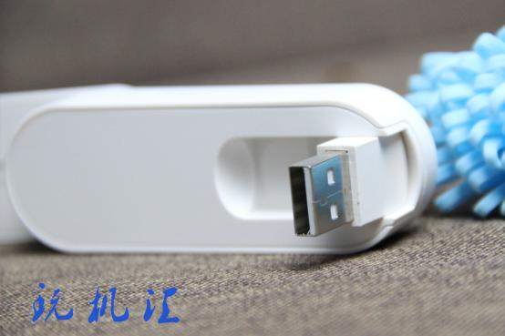 给信号充值360WiFi扩展器让家里的wifi不留死角