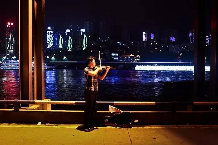 世界这么大我想去看看,世界这么大我想自己去看看