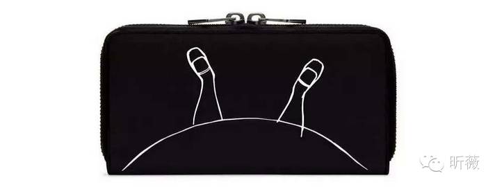 萌物志|大佬们都在致敬爱丽丝，贴上LINE‘蠢兔，涂上哆啦A梦bb,让童趣的你萌萌哒