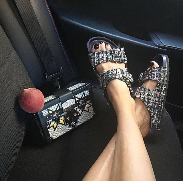 刘雯百丽同款凉鞋,刘雯凉鞋推荐