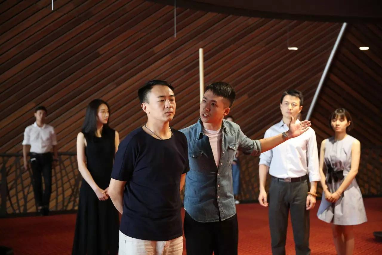 威廉莎士比亚仲夏夜之梦,莎士比亚仲夏夜之梦经典语录