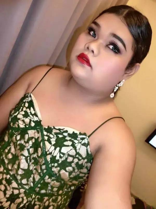 史上最辣眼睛的女神Polla，叫你一声你敢答应么？