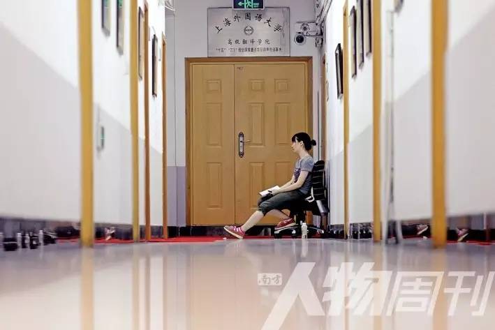 翻译官一般做什么,怎么才能成为一个翻译官