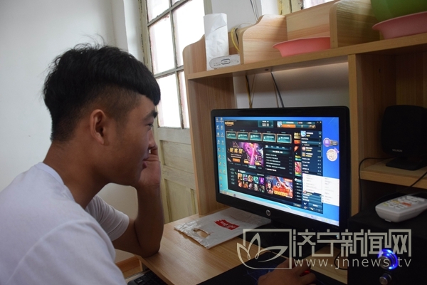 济宁移动光纤宽带进村户“魔百和”网络电视获点赞