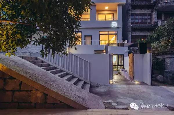 多亏这帮牛气的设计师，才横空出世了那么多惊艳美宿！后起之秀不断涌现，同质化是否有望减弱？