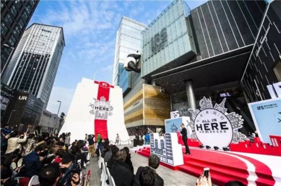 我说：成都是国际购物天堂，你服不？咱从退税讲起...