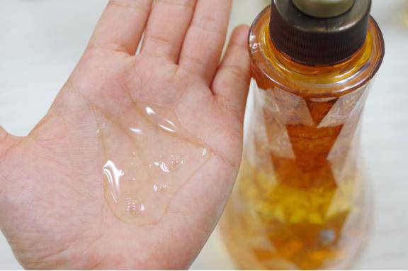 待我长发及腰你送我出嫁可好,待我长发及腰送我一把剪刀文案