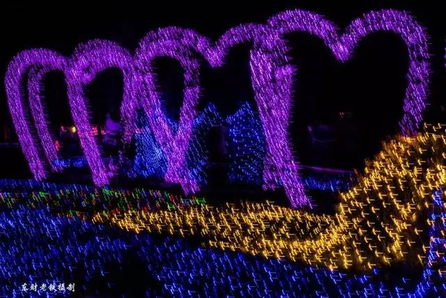 五彩斑斓的灯光夜晚,夜晚的璀璨灯光