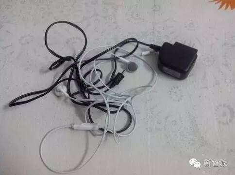 手机数据线根部断裂应该怎么办,iphone数据线裂开为什么还能用