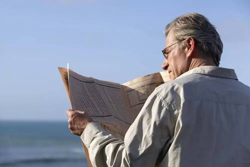 遇到老年人你一定要尊重,遇到爱管闲事的人