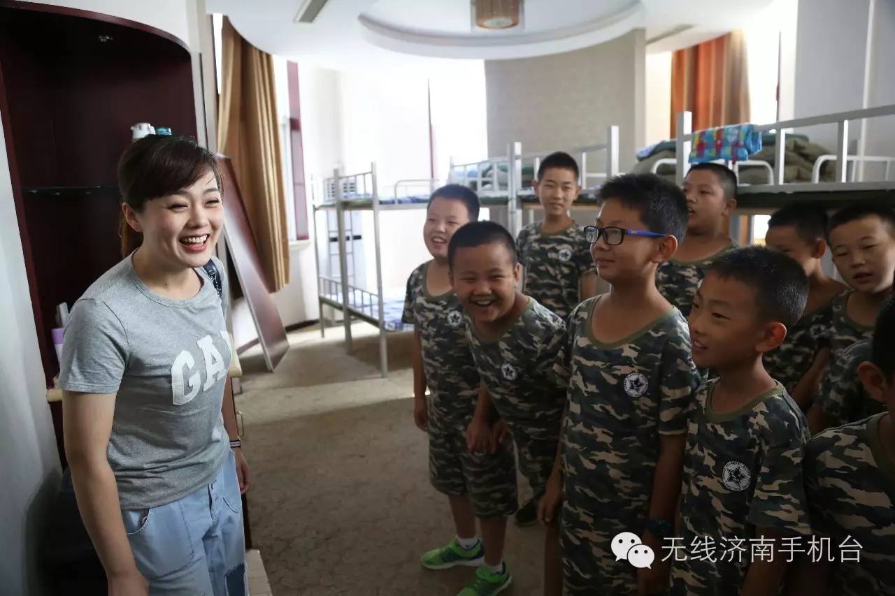 小硬汉进军营夏令营第一期毕营大小硬汉齐聚！