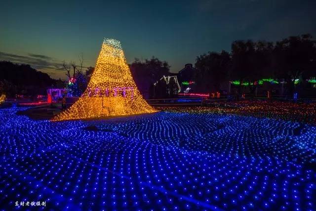 五彩斑斓的灯光夜晚,夜晚的璀璨灯光