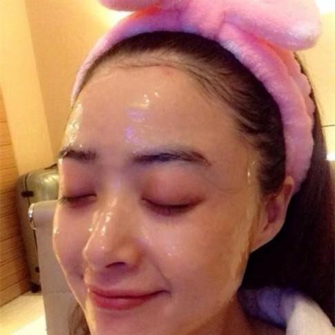 都知道芦荟胶可以护理皮肤，但是不知道芦荟胶跟它搭配效果这么好