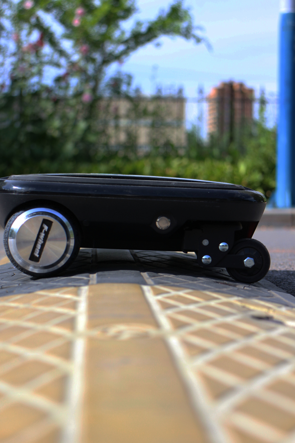 漫步云端-飞轮威尔小i体感车体验评测