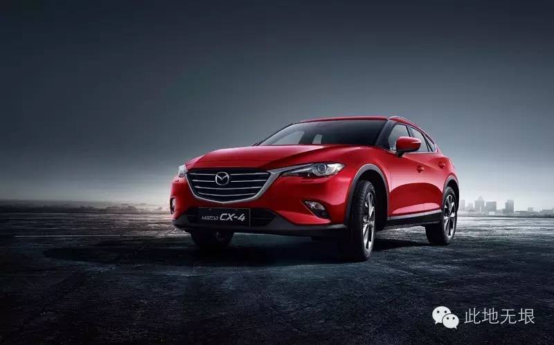 尽管我被卡在后排座椅上,我还是给这款车点了赞