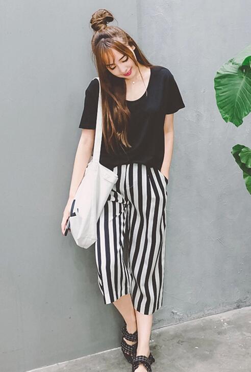 九分阔腿裤如何搭配上衣和鞋子,酒红色阔腿裤搭配什么颜色鞋子