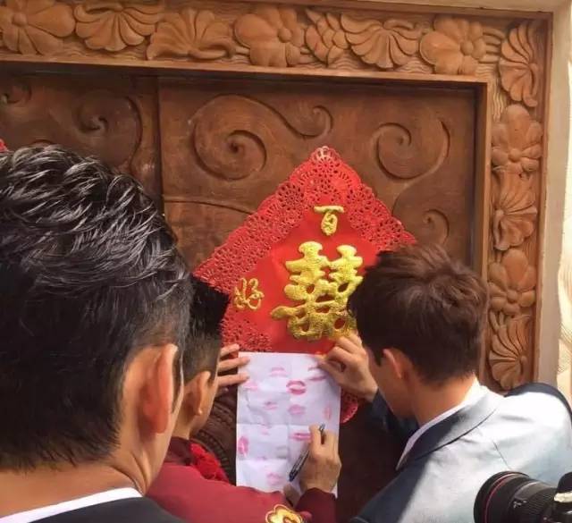 陈晓陈妍希三喜临门,陈晓陈妍希接亲保证书