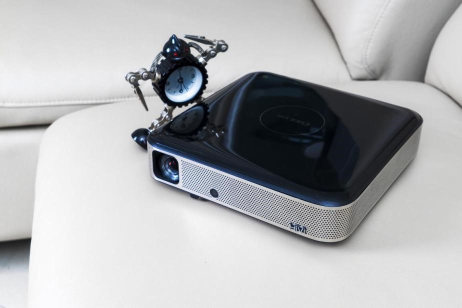 “亮”瞎你的狗眼：白天看片神器酷乐视S3实测体验