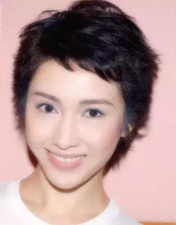 雷人的汗毛曾经重创她们颜值