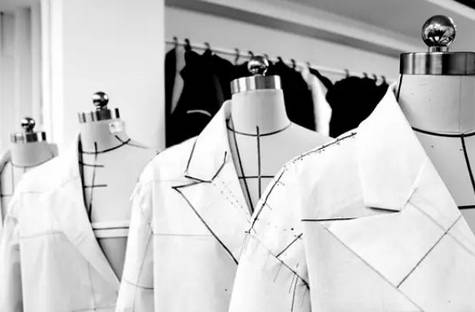 服装公司版型设计师工资,服装设计师一个月大概多少工资