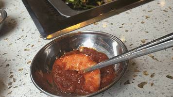 喷火枪、温度计全上阵！春熙路的这家店，隔着屏幕都能感受它的神