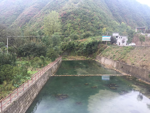 那些年，我们去金丝峡游玩路过的商南县太子坪村