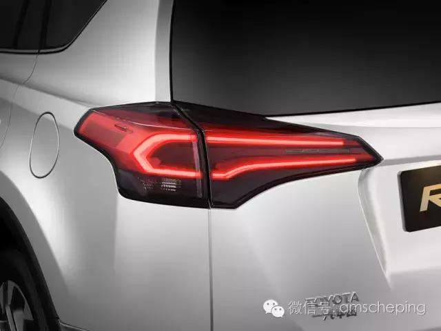 加量不加价的产品,rav4荣放2.0四驱风尚plus2022款