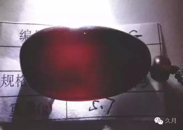 缅甸血珀怎么鉴定精品和普品,波罗的海血珀和缅甸血珀的区别