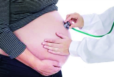 38岁高龄初产妇顺利产下健康宝宝,38岁产妇意外怀二胎完整版