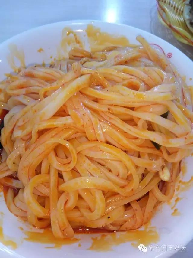 舌尖上的田王洪庆：走进灞桥洪庆十字的薛昌利凉皮店