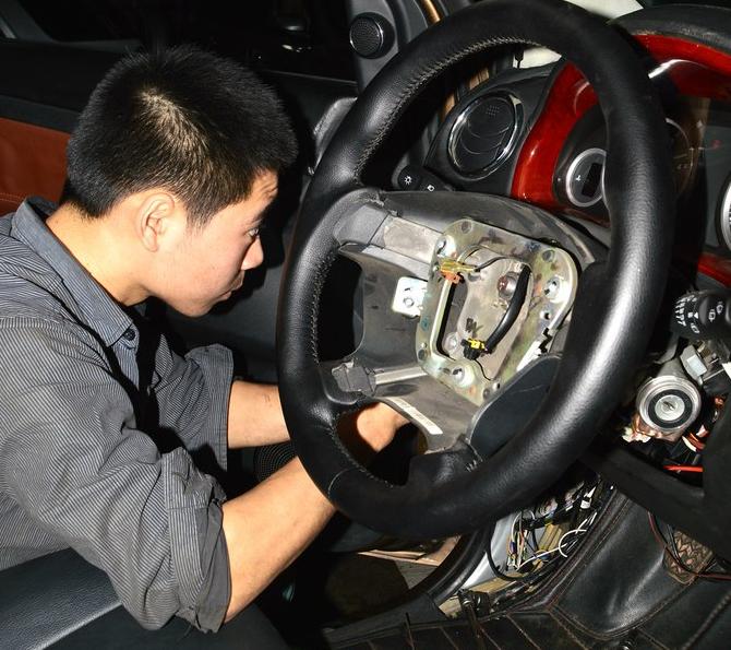 驭胜两驱和四驱哪个好,驭胜两驱改四驱还是加锁好