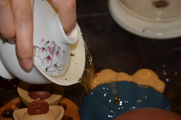 夏颖说茶：老茶简体云青饼历史及口感介绍